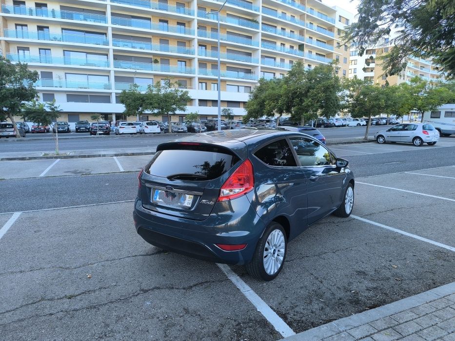 Ford Fiesta 1.2 gasolina 120mil km Dist.mudada