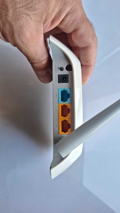 Роутер TP-LINK TL-WR720N