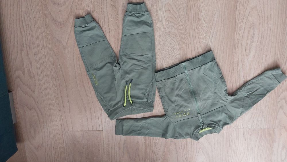 Dres chłopięcy 51015 stan bardzo dobry