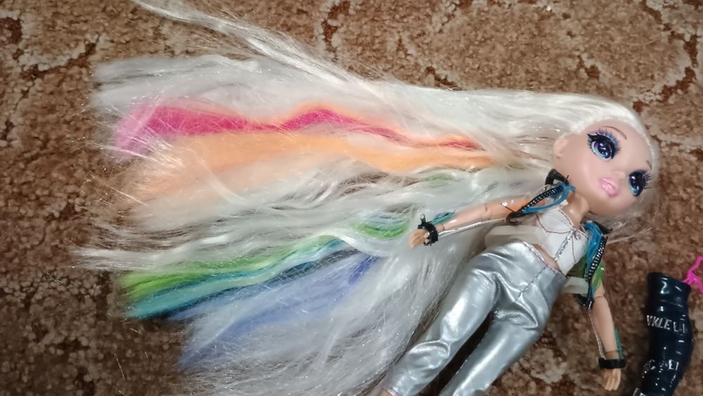 Lalka Rainbow High AMAYA Raine