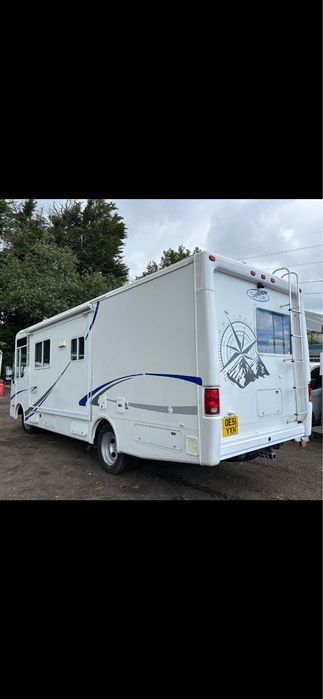 KAMPER ciężarowy Chevrolet V8 8.1L z LPG winnebago