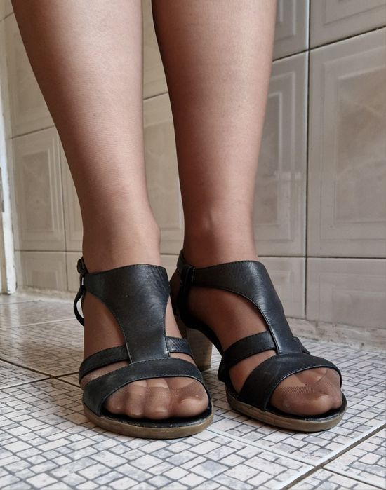 Шкіряні босоніжки,супер зручні