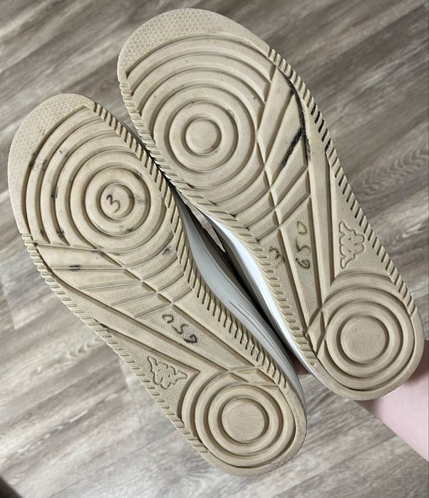 Kappa кросівки.