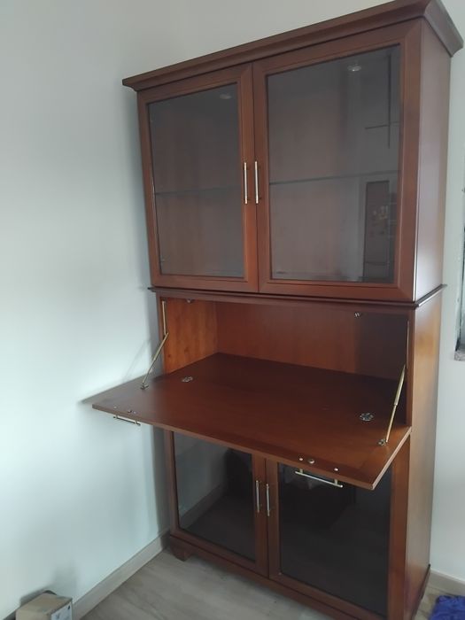 Movel de sala com porta de bar