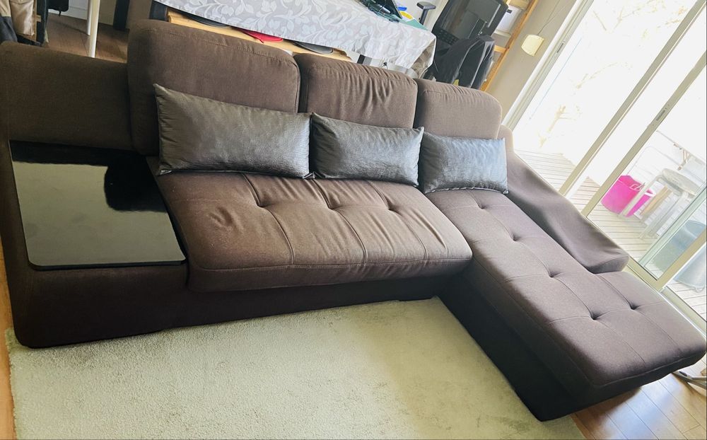Sofa com chaise long a direita