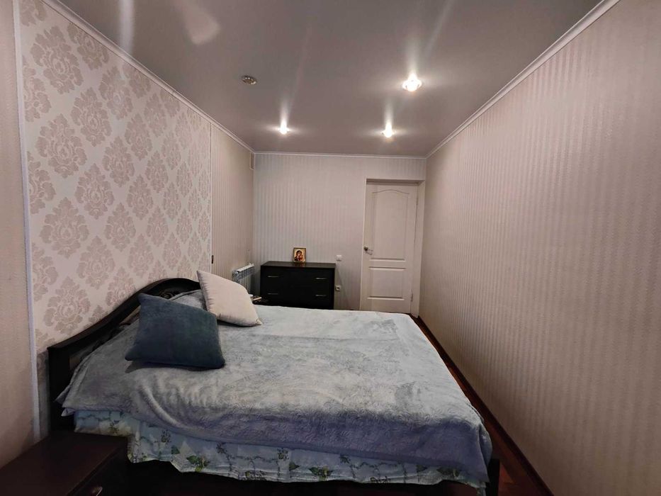 ПРОДАМ 3-х кінатну квартиру, Бородинськкий район , ТЦ Континент