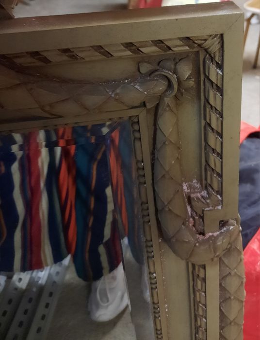 Espelho com trabalhar antigo64365352603267124