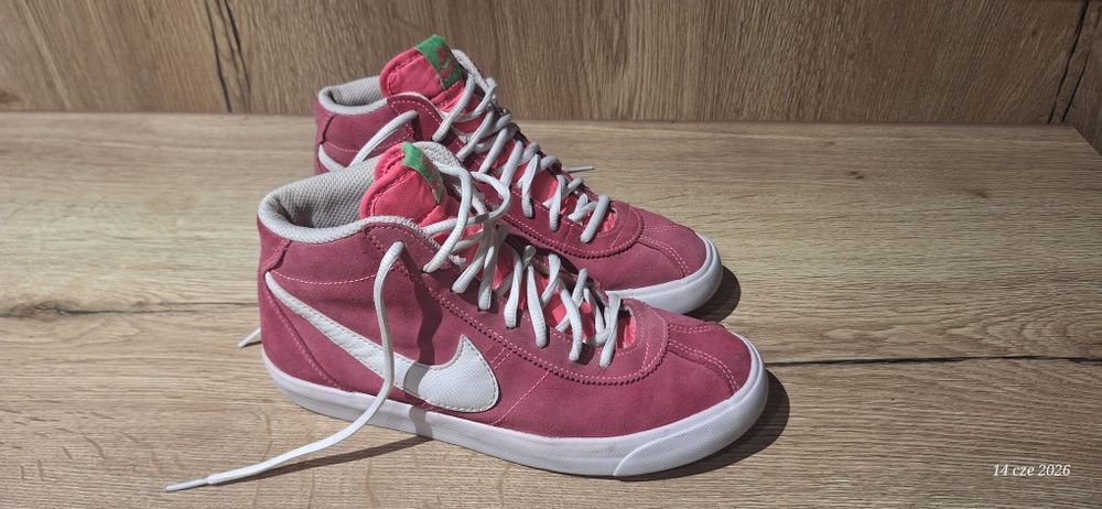Buty Nike – różowe sneakersy za kostkę / trampki damskie Rozm. 38
