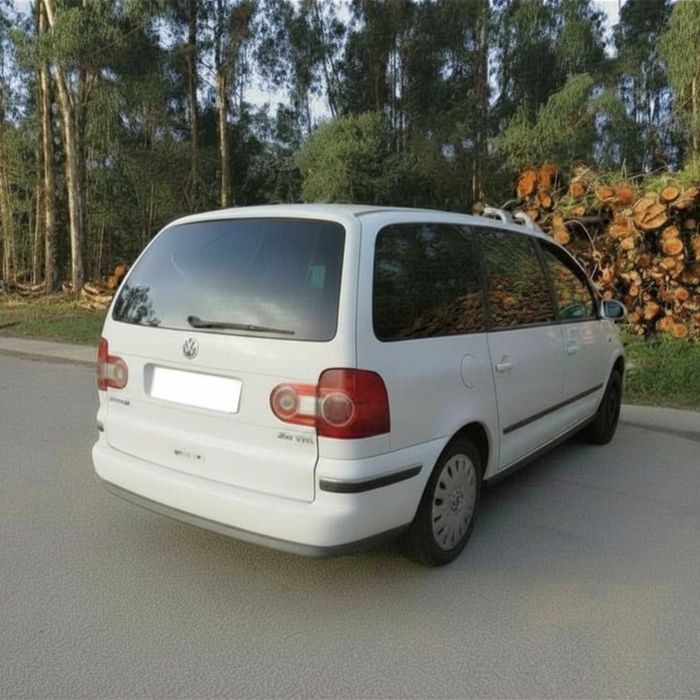 Volkswagen Sharan 2.0TDI de 2006 - Peças Usadas