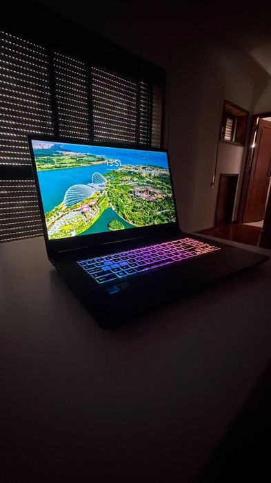 MSI Katana 17 i7-13620H RTX 4060 32GB RAM 1TB SSD Gaming