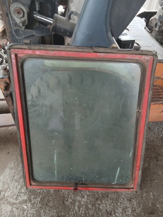 Продам запчасти на  юмз