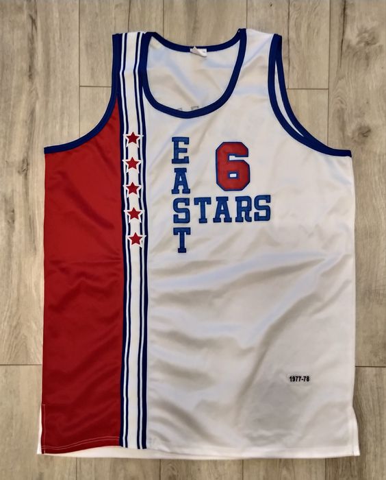 Баскетбольные майки NBA, разные кепки