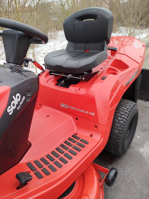 Traktorek+ PŁUG  SOLO ALKO PREMIUM   T22-105.4 HD-A V2 AL-KO