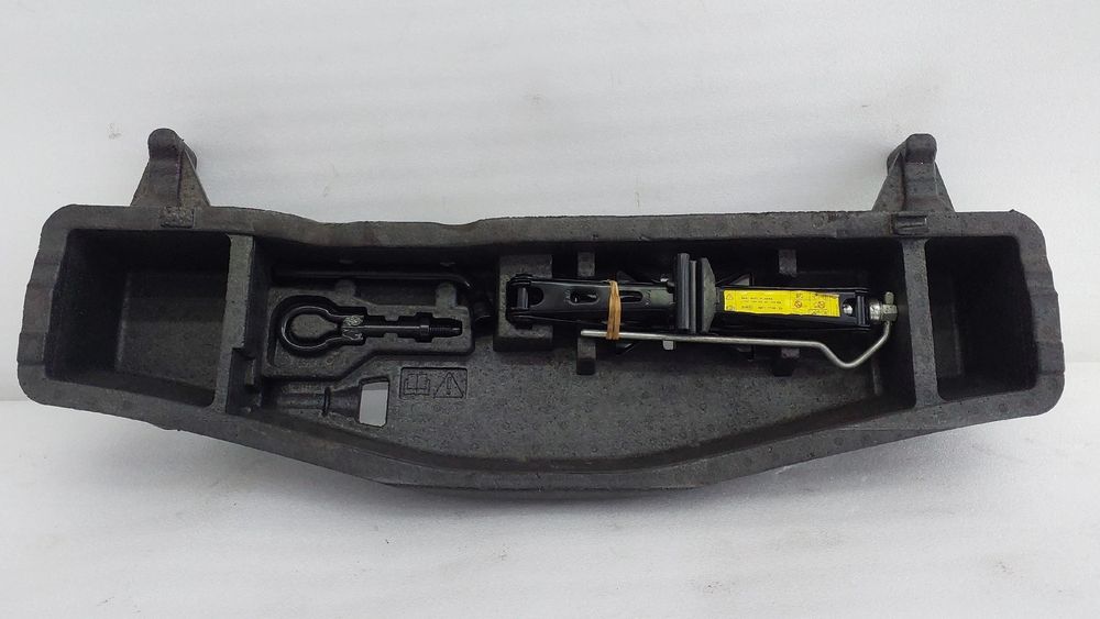 Kit de roda suplente FORD Focus III Carrinha