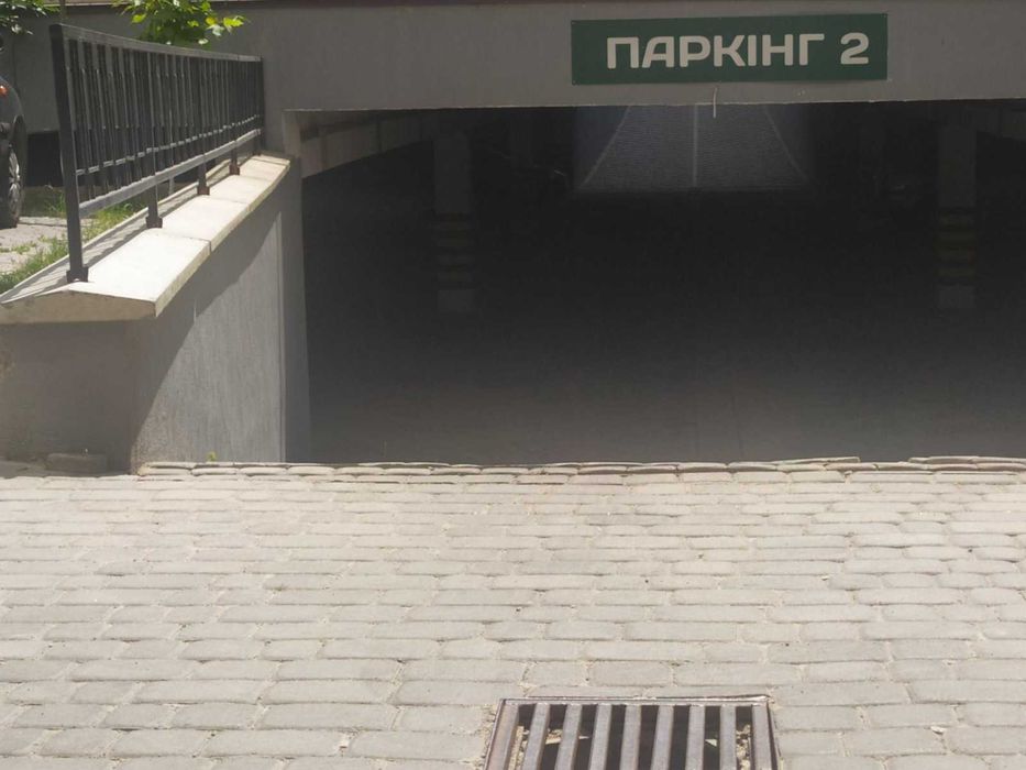 Продам, , ЗДАНА, Центр, 2-х кімнатна, блія гот.Надї