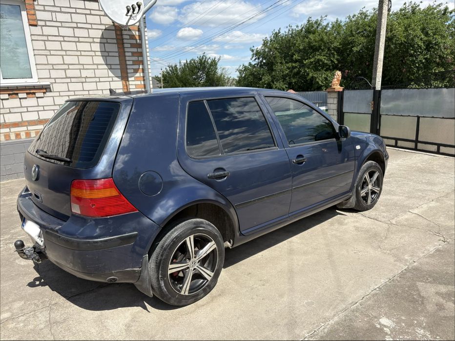 Продам Volkswagen Golf