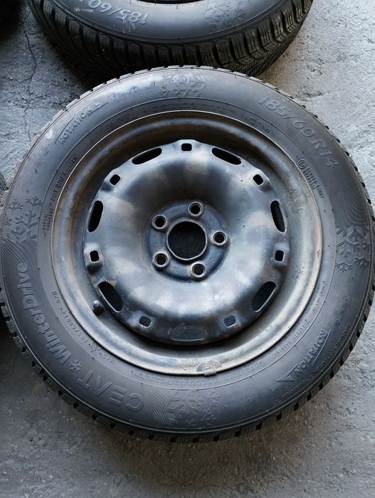 Felgi 5x100 14 z oponami zimowymi