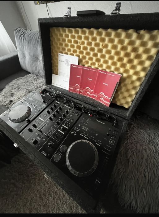 Zestaw Pioneer 2x CDJ350  oraz DJM 350 +skrzynia