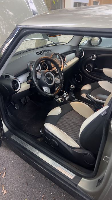 Mini cooper 2009498785455221002244
