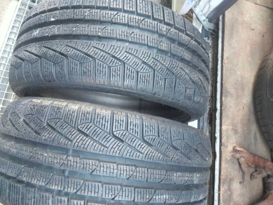235 35 R20 Pirelli
