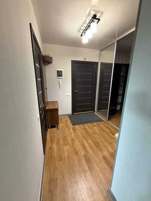 Продам 2 ком. кв. с ремонтом 602 м/р Медкомплекс, ул. Велозаводская LT