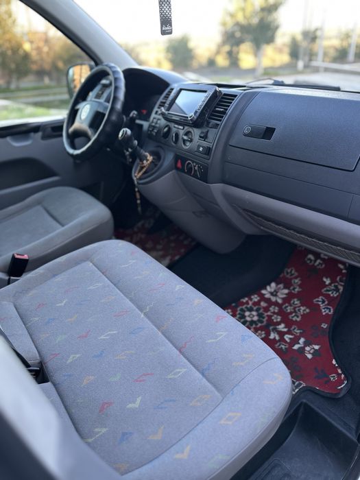 Volkswagen TRANSPORTER 2004 /1.9 D Длинная База