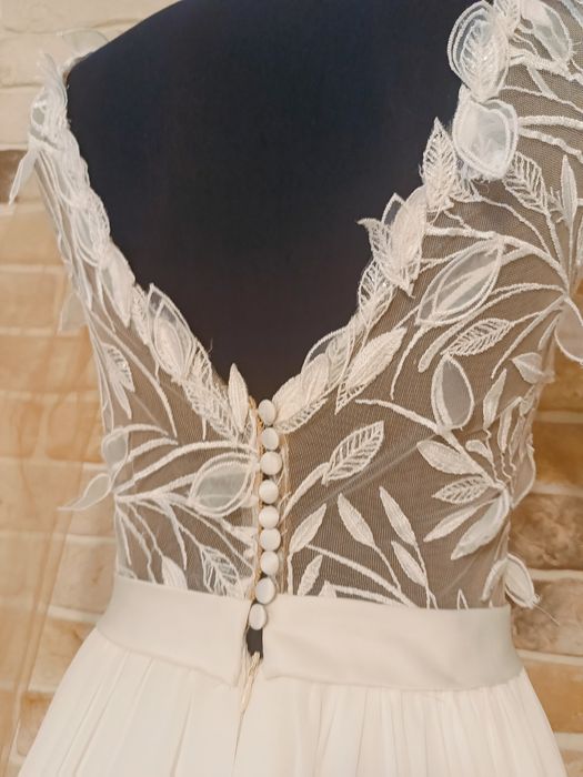 Sukienka ślubna S/M ecru