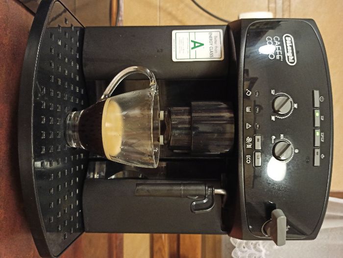 Ekspres ciśnieniowy do kawy DeLonghi Caffe Corso Esam 2600 czarny