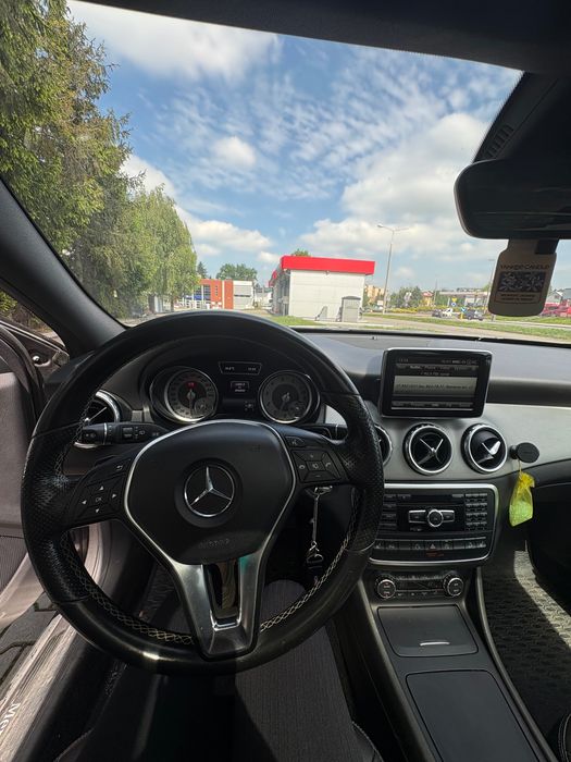 Mercedes Benz GLA