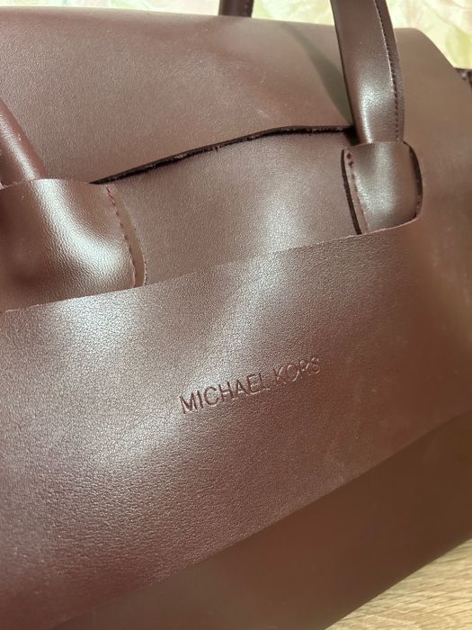 Сумка Michael Kors (гарна підробка), подібна до нат. шкіри