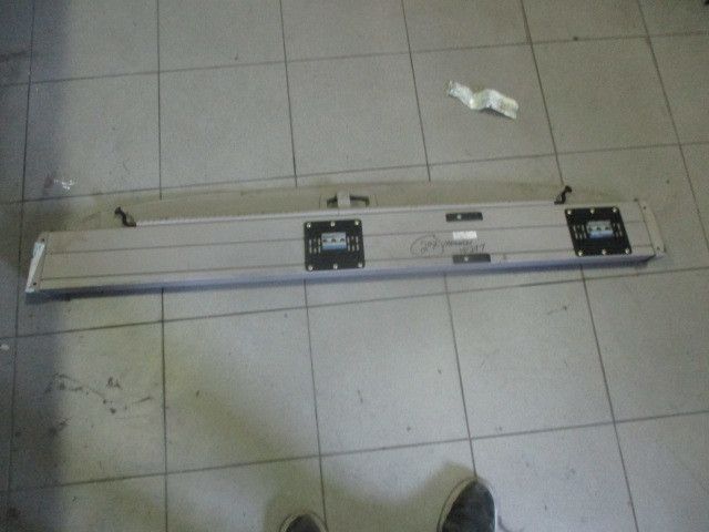 Chapeleira / tampo da mala MERCEDES-BENZ Classe E (W211)