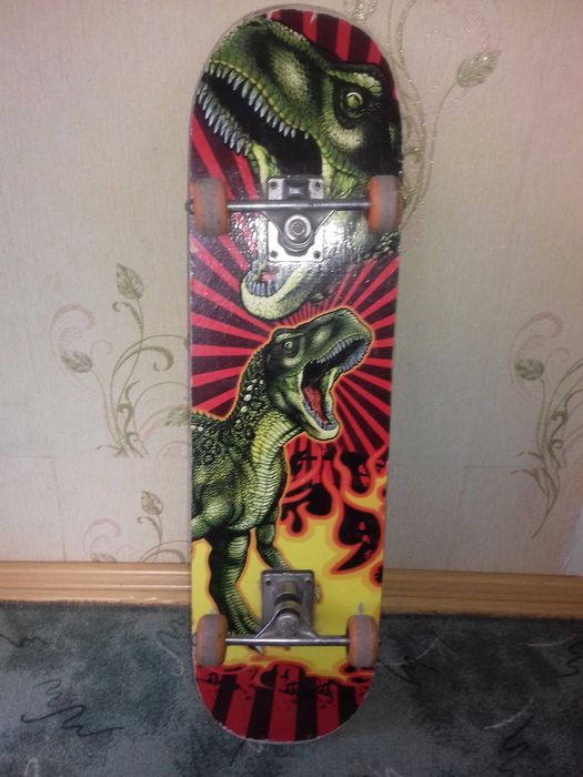 Скейт, скейтборд