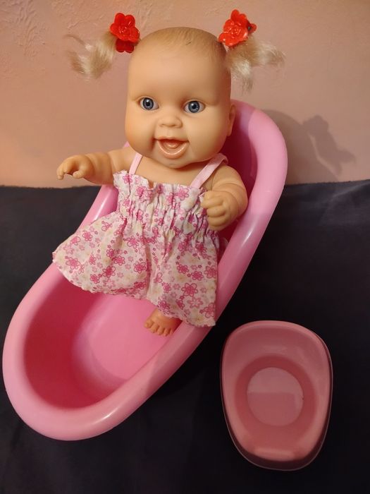 Куколка с аксессуарами