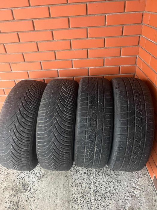 Продам зимові шини в хорошому стані 205/55 r17