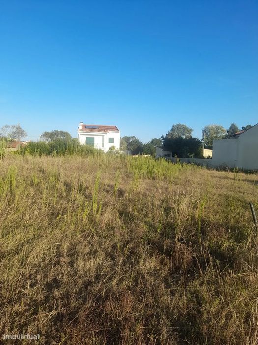 Terreno para Construção de Moradia em Urbanização próxima do Centro da