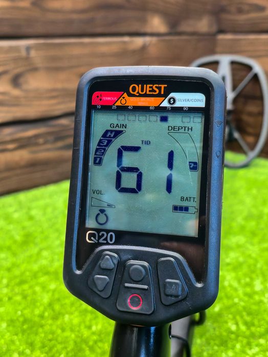 Металошукач Quest Q20