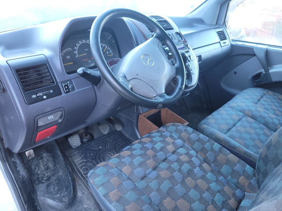 MERCEDES Benz 110CDI 9 lugares