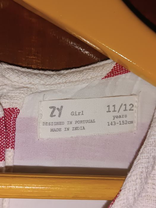 Vestidos de menina novos