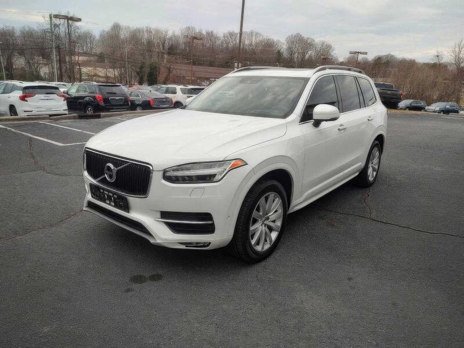 Volvo XC90 T6 Momentum      2019