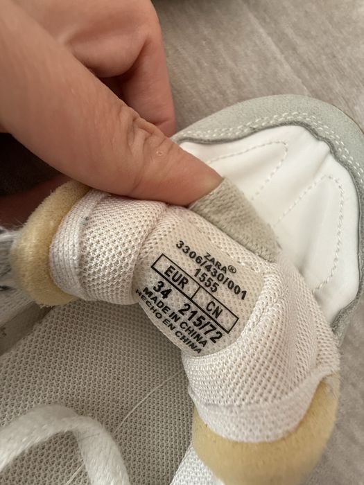 Дитячі кросівки  Zara