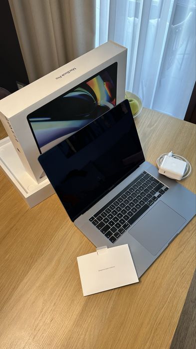 MacBook Pro 16” 2019 – i7 / 32 GB RAM