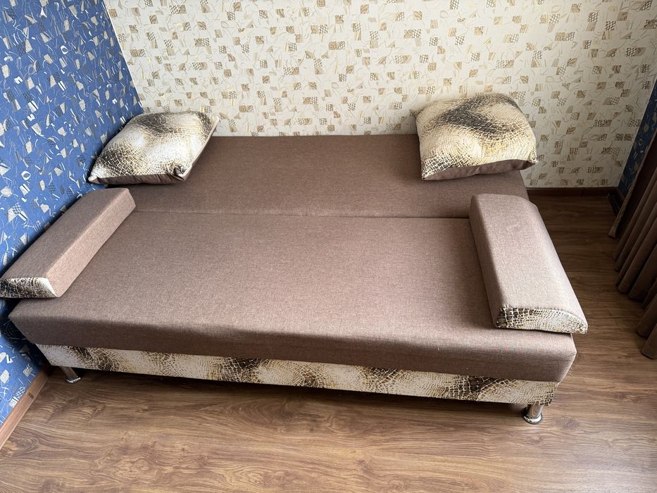 Продается диван в отличном состоянии