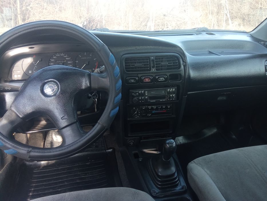 Продам нісана прімєра!