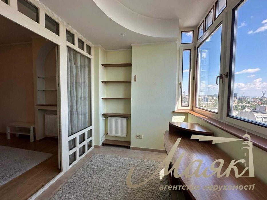 Без% Аренда двухуровневой квартиры по ул.Верхогляда/Драгомирова 4