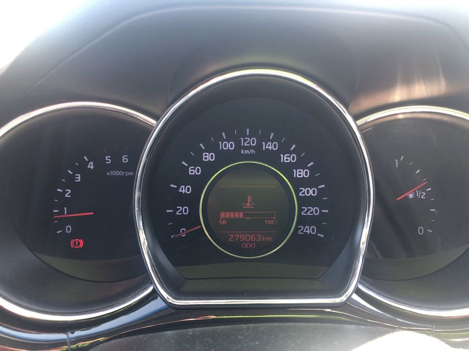 Kia Ceed 2013 рік.