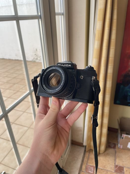 Câmara fotográfica Fujica AX-3