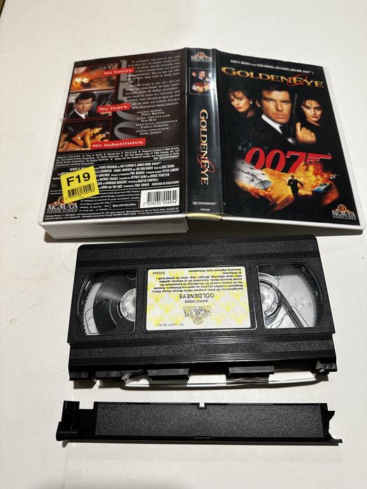 James Bond 007 goldeneye VHS