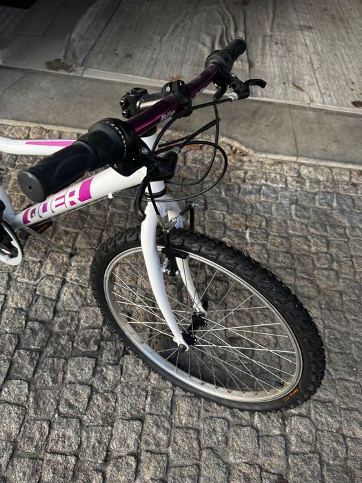 Bicicleta QUER como nova