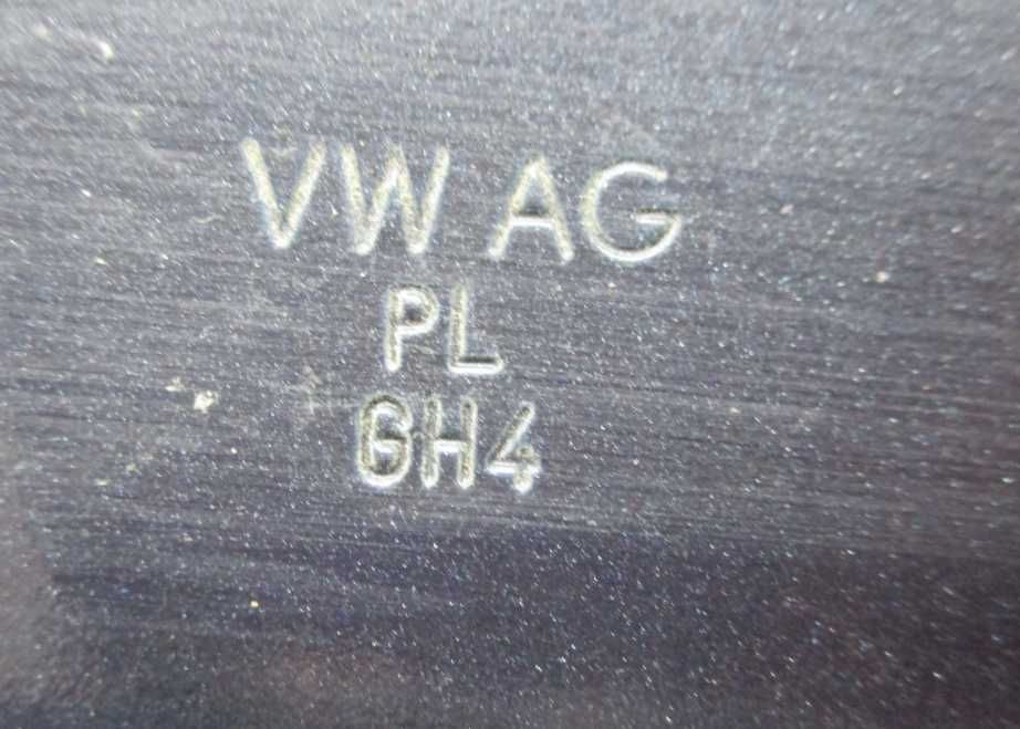 VW Caddy 5 V 2K7 Błotnik lewy przedni