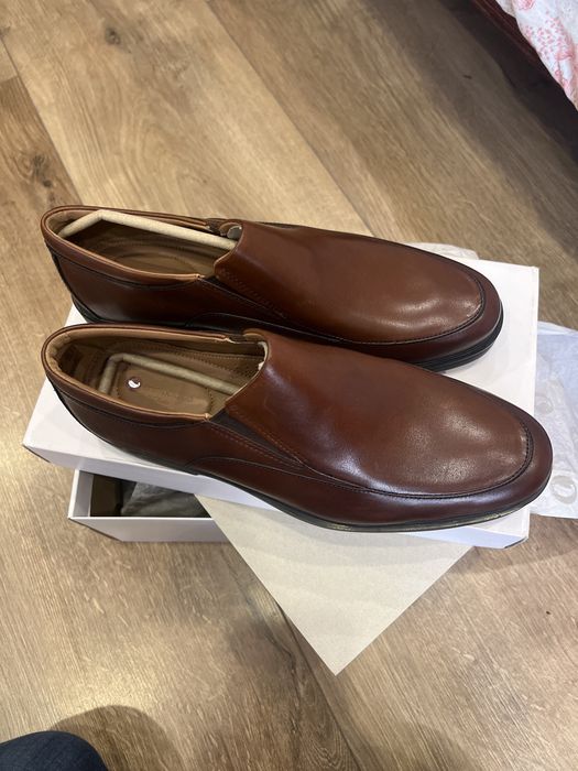 Продаються туфлі Clarks Un Aldric Walk